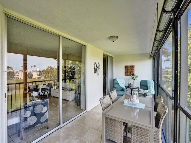 view of sunroom / solarium