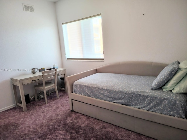 bedroom featuring carpet floors