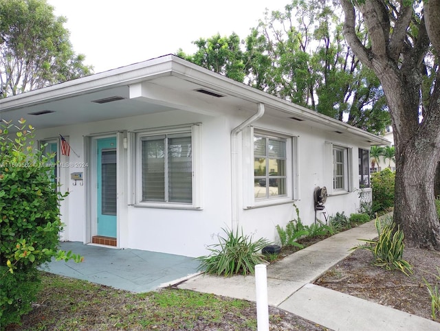 view of front of house