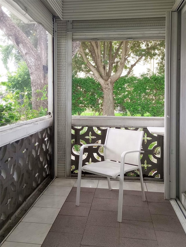 view of sunroom / solarium