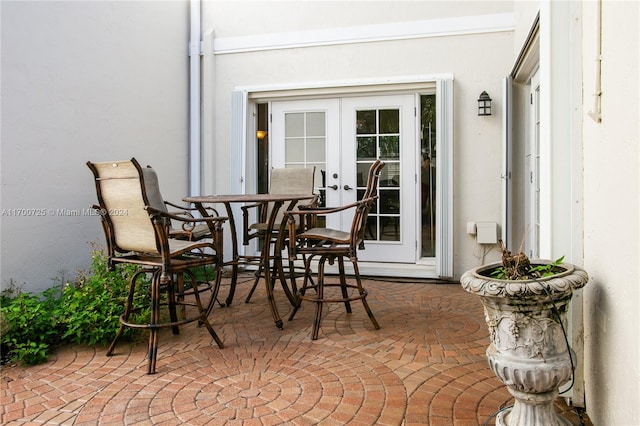 sunroom / solarium with french doors