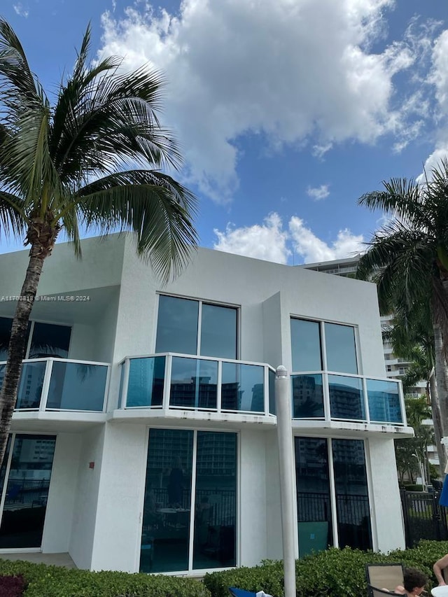 1945 S Ocean Dr Unit C17, Hallandale Beach, FL 33009 - photo 1