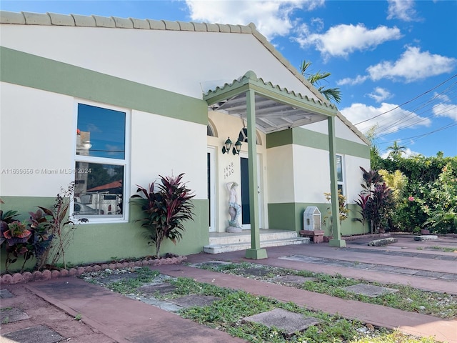 view of property entrance