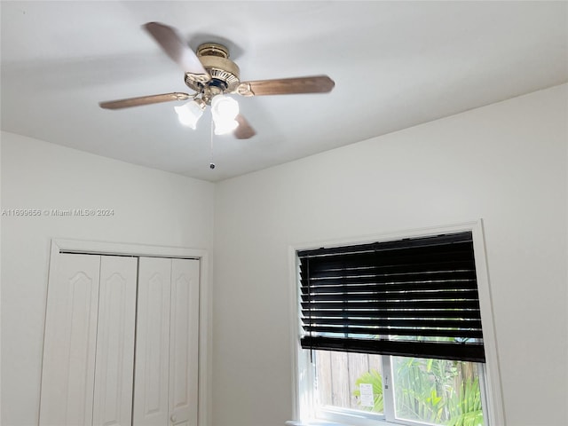 details featuring ceiling fan