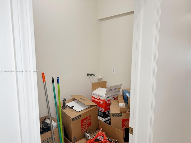 1428 SW 20th St, Miami, FL 33145 - view of laundry room
