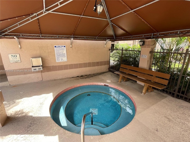 view of swimming pool