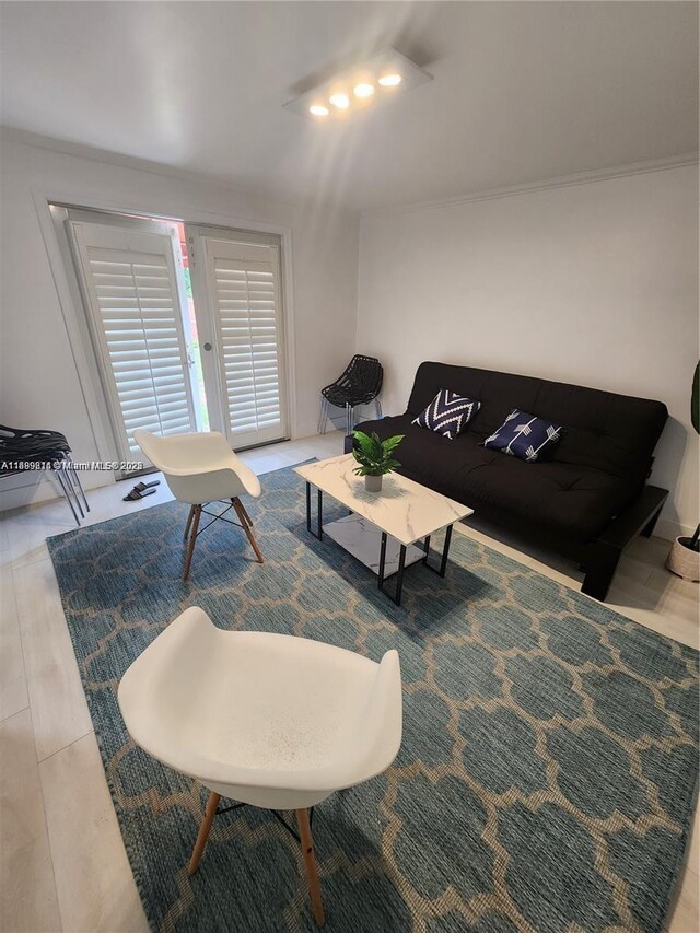 13751 NE 1st Ave, Miami, FL 33161 - view of living room