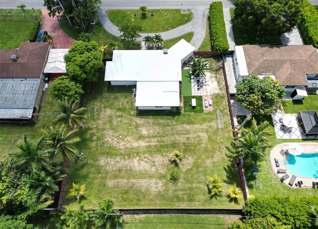 13751 NE 1st Ave, Miami, FL 33161 - drone / aerial view of a pool