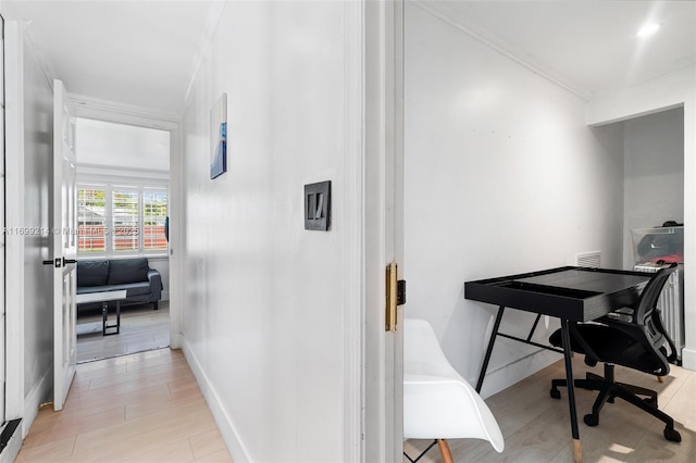 13751 NE 1st Ave, Miami, FL 33161 - hall featuring ornamental molding and an office area