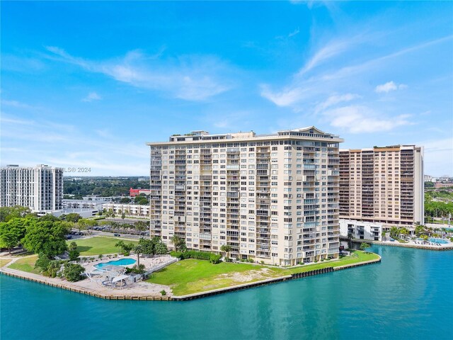 11111 Biscayne Blvd Unit 12F, Miami, FL 33181 - bird's eye view of a nearby body of water