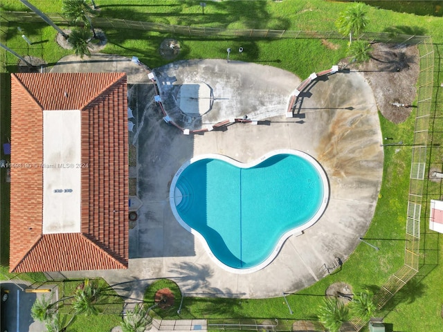 birds eye view of property