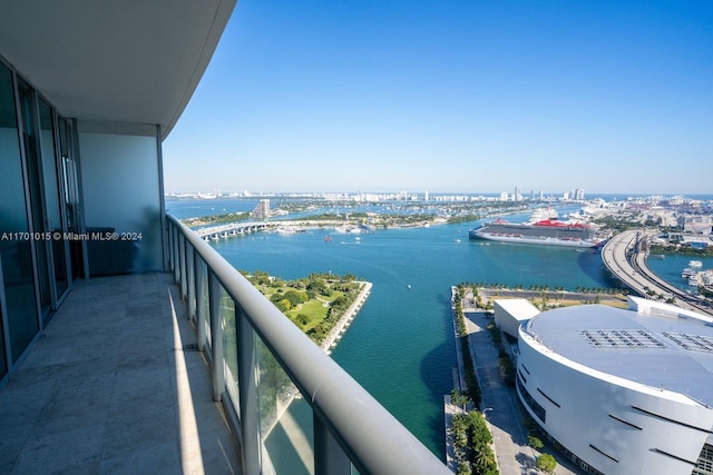 888 Biscayne Blvd Unit 3806, Miami, FL 33132 - balcony featuring a water view and a city view