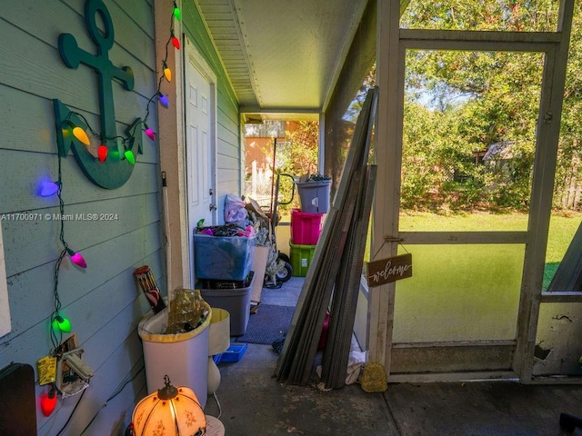 view of sunroom / solarium