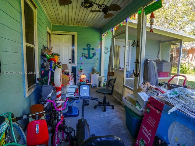 view of patio / terrace with covered porch and ceiling fan