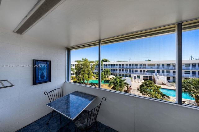 15610 NE 6th Ave Unit 33D, Miami, FL 33162 - view of sunroom