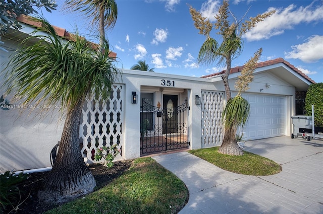 view of front of home featuring a garage