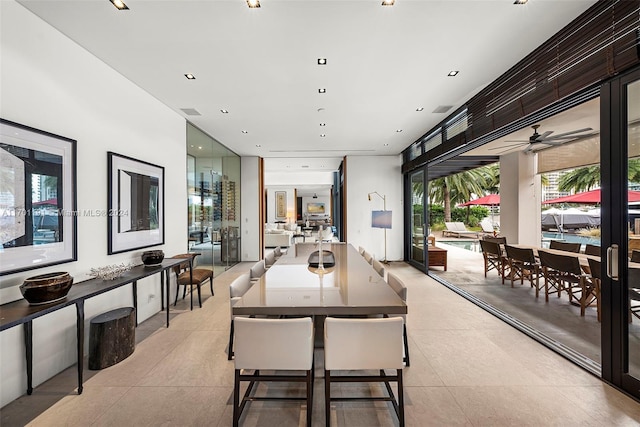 dining space with ceiling fan