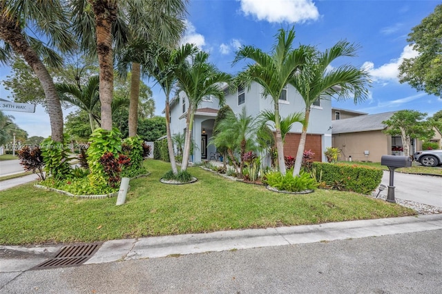 view of front of house with a front lawn