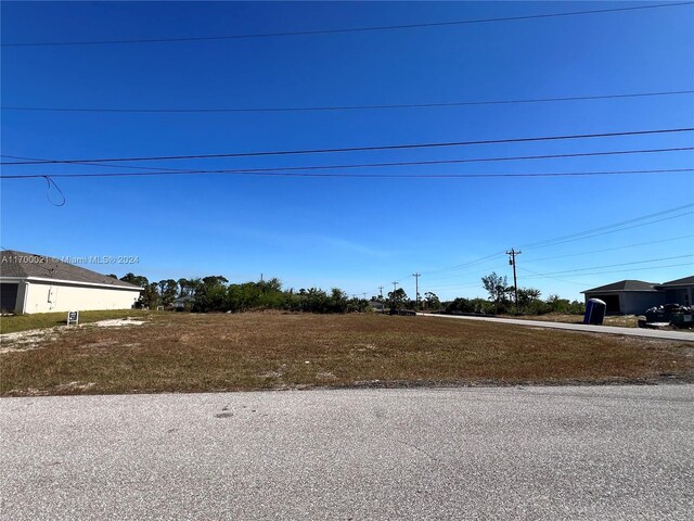 3239 NE 9th Ave, Cape Coral, FL 33909 - photo 5