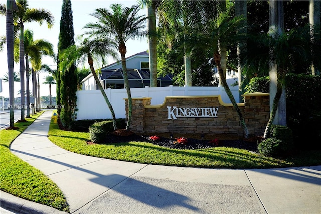 view of community / neighborhood sign