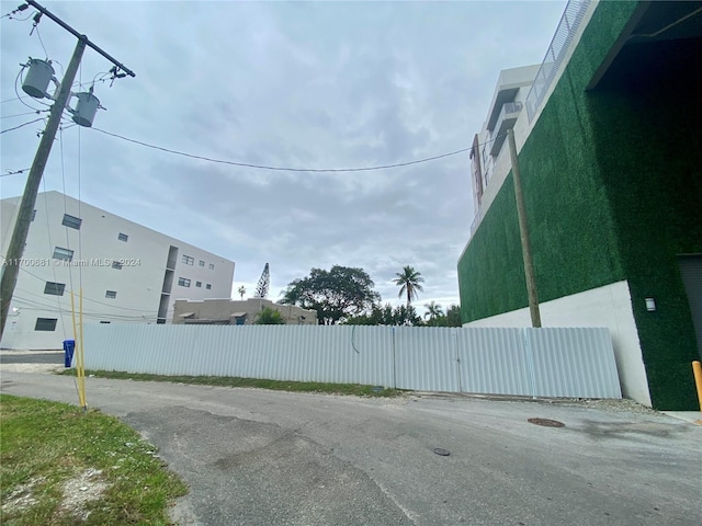 1741 Dewey St, Hollywood, FL 33020 - photo 32