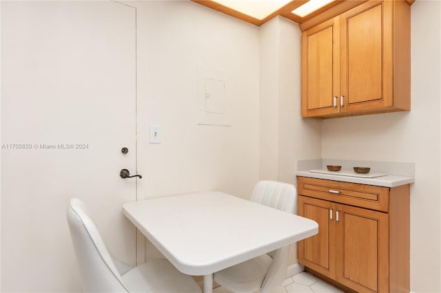 dining room featuring light tile patterned floors