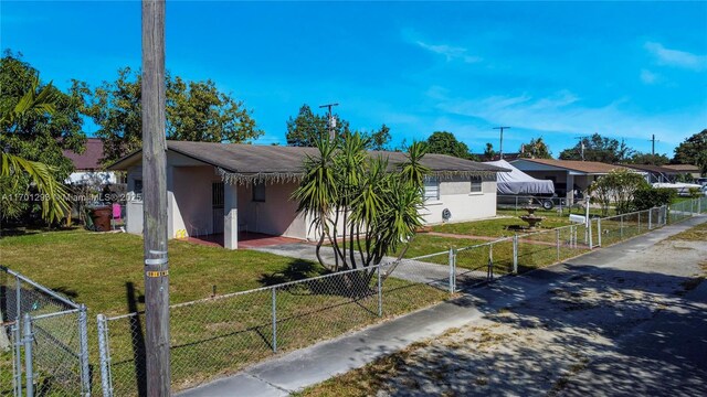 view of front of house with a front yard