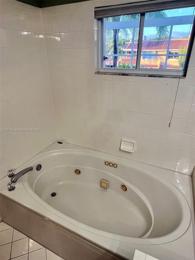 10244 NW 51st Ter, Doral, FL 33178 - bathroom with a tub with jets