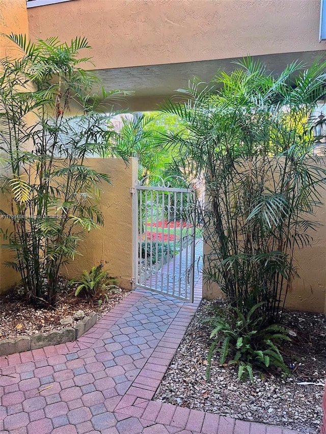 10244 NW 51st Ter, Doral, FL 33178 - view of gate