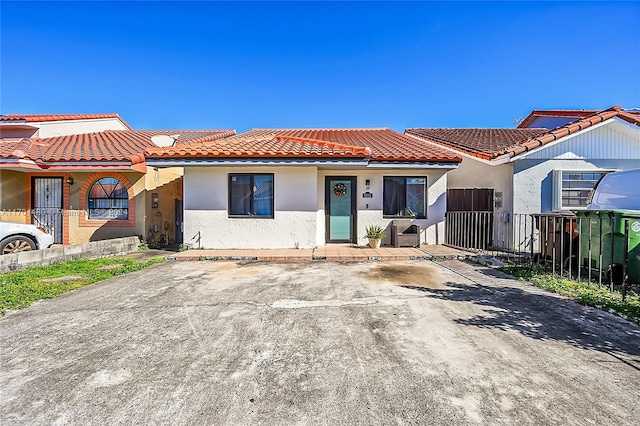 view of mediterranean / spanish-style home