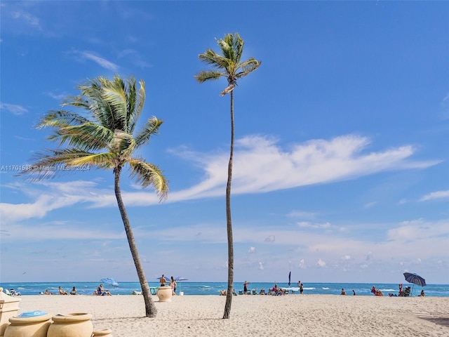 322 Buchanan St Unit 610, Hollywood, FL 33019 - photo 28