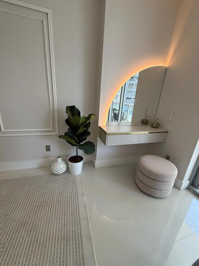 1300 Brickell Bay Dr Unit 604, Miami, FL 33131 - detailed view of baseboards