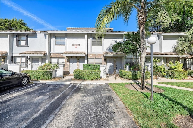 view of townhome / multi-family property