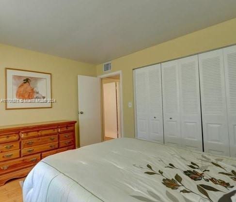 bedroom featuring a closet