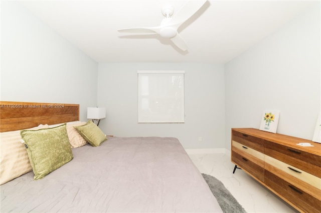 bedroom featuring ceiling fan