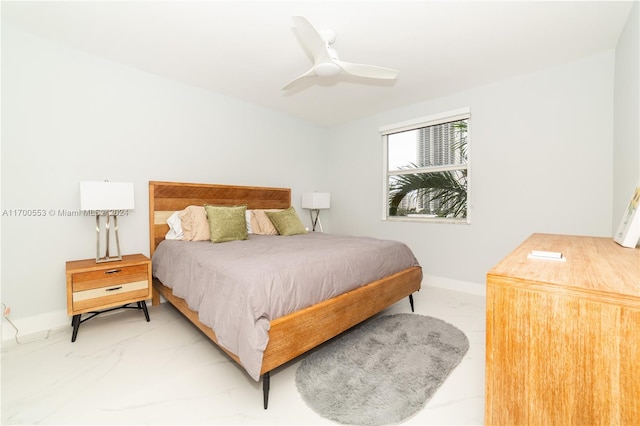 bedroom with ceiling fan