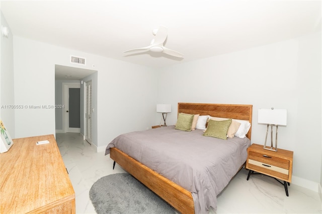 bedroom featuring ceiling fan