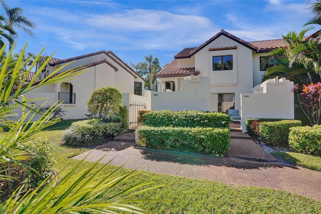 view of mediterranean / spanish home