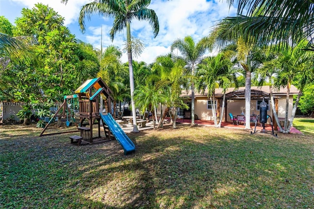 view of jungle gym featuring a yard