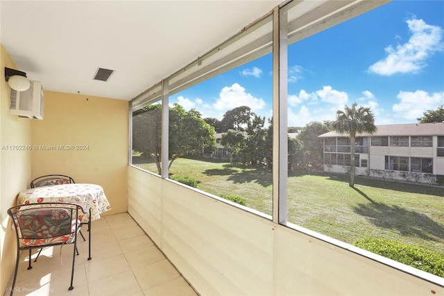 view of sunroom / solarium