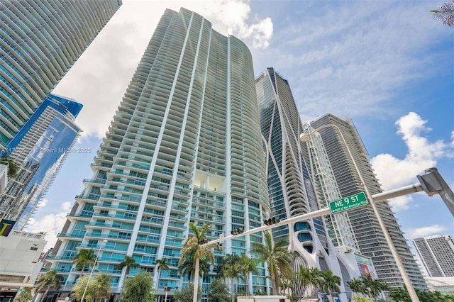 900 Biscayne Blvd Unit 5208, Miami, FL 33132 - view of building exterior