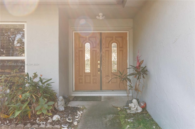 view of entrance to property