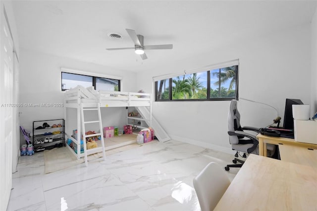 bedroom with ceiling fan