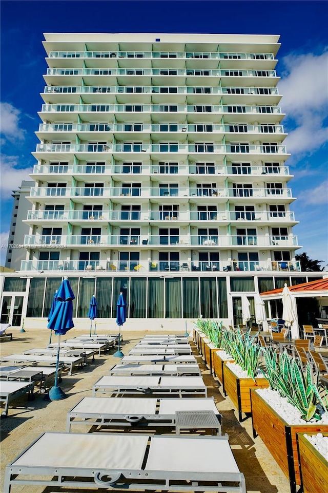 19201 Collins Ave Unit 726, Sunny Isles Beach, FL 33160 - view of building exterior
