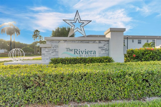 view of community / neighborhood sign