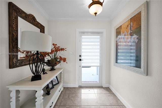 entryway with crown molding