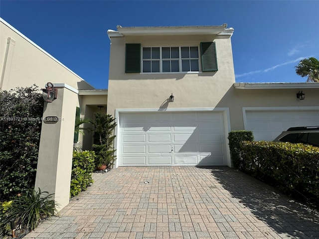 view of front facade with a garage