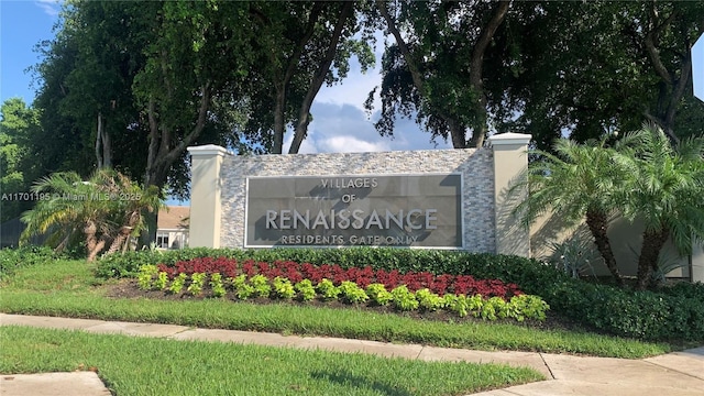 view of community / neighborhood sign