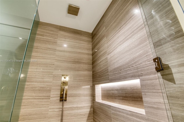 room details featuring walk in shower