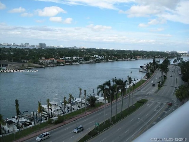 5005 Collins Ave Unit 1108, Miami Beach, FL 33140 - photo 1